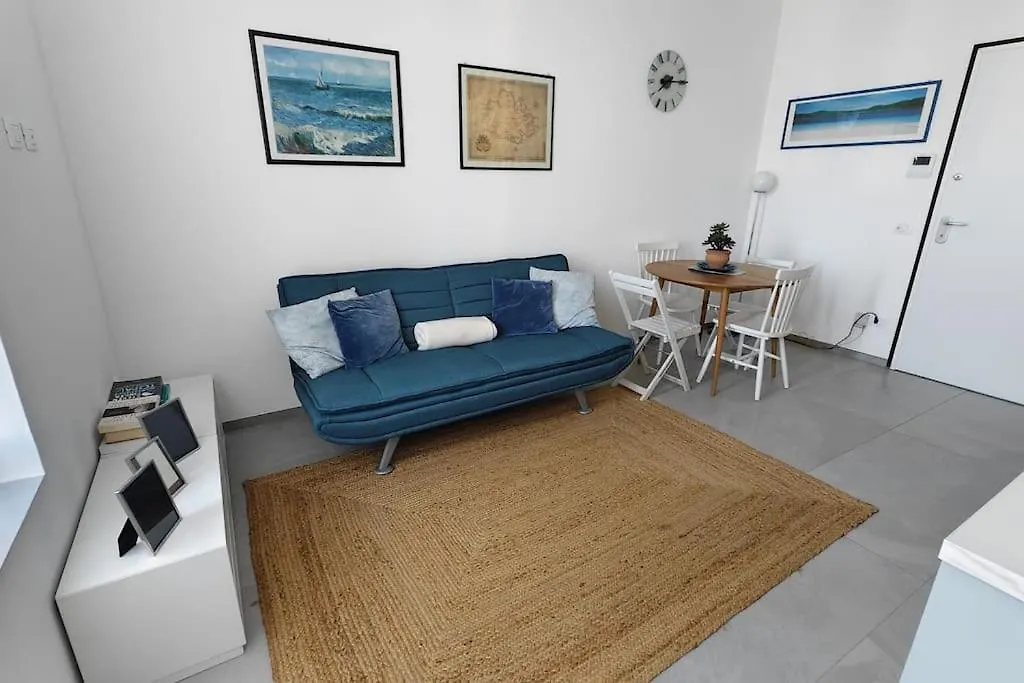Free Private Parking-Wi- Fi And A-C Apartment Milan